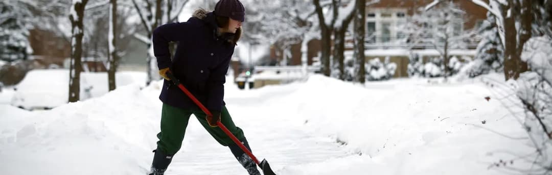 Tips for Shoveling Snow: How to Avoid Injury